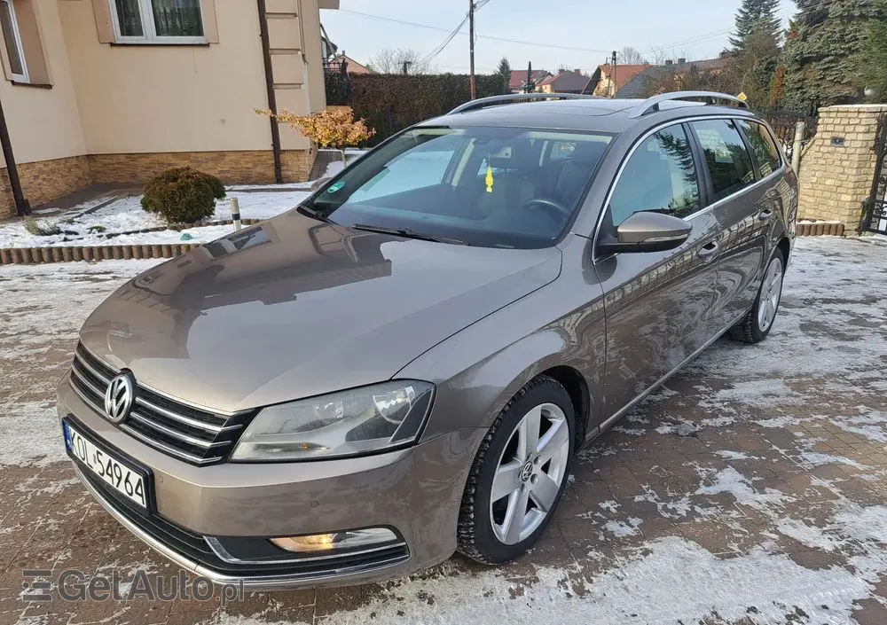 VOLKSWAGEN Passat Variant 2.0 TDI BlueMotion Technology DPF Trendline