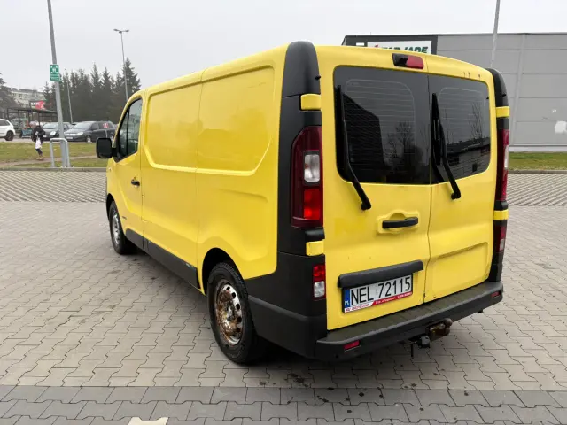 NISSAN NV300 