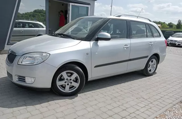SKODA Fabia 