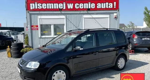 VOLKSWAGEN Touran 