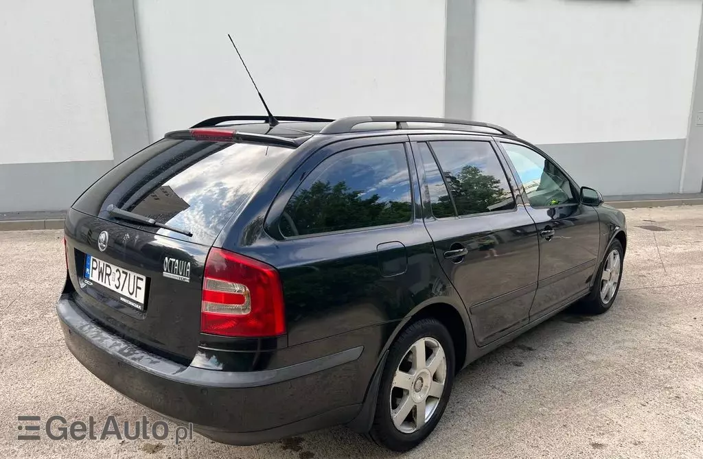SKODA Octavia 
