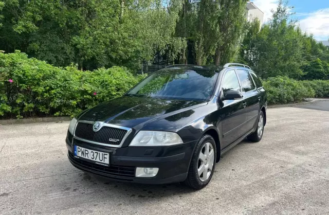 SKODA Octavia 
