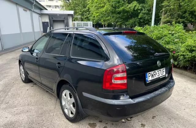 SKODA Octavia 