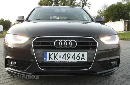 AUDI A4 