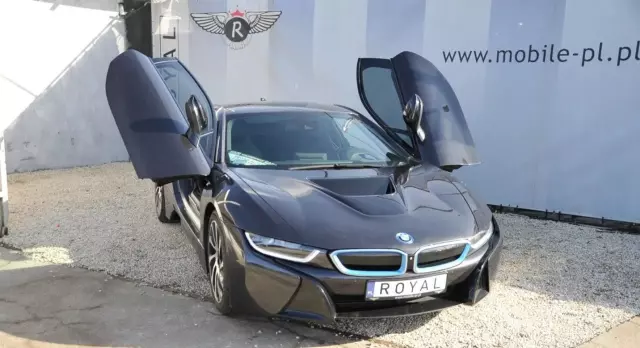 BMW I8 