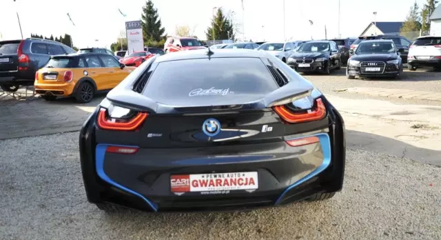 BMW I8 