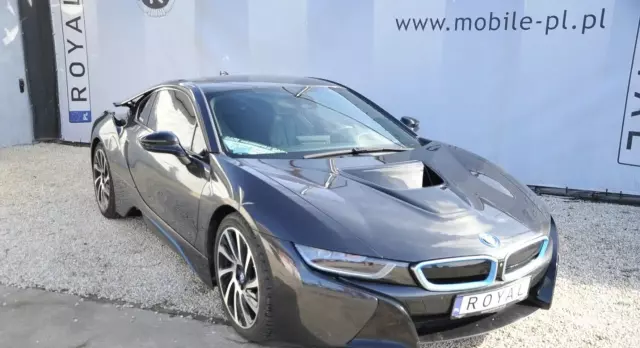 BMW I8 
