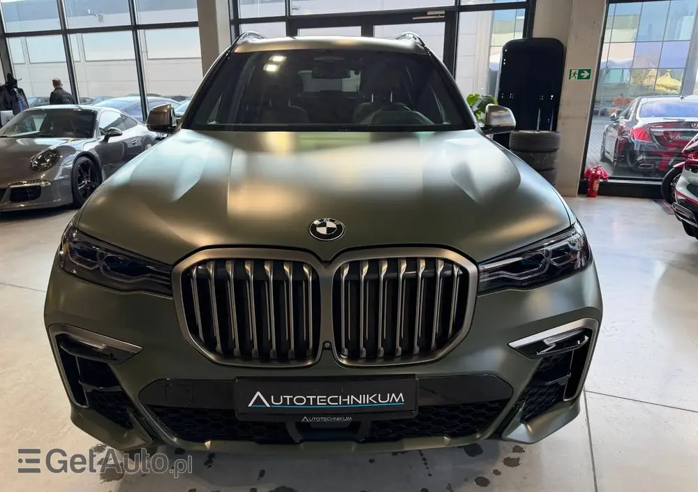 BMW X7 
