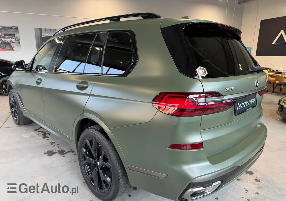 BMW X7 