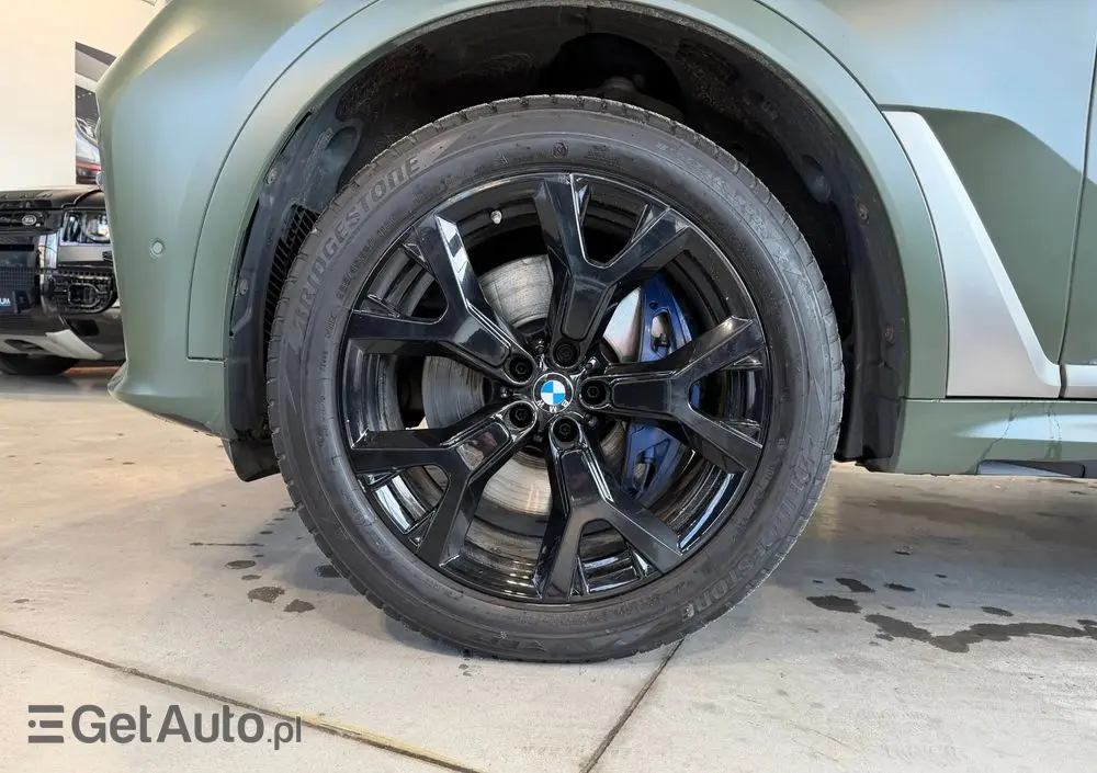 BMW X7 