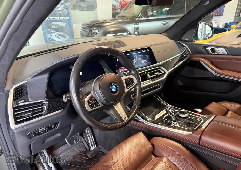 BMW X7 