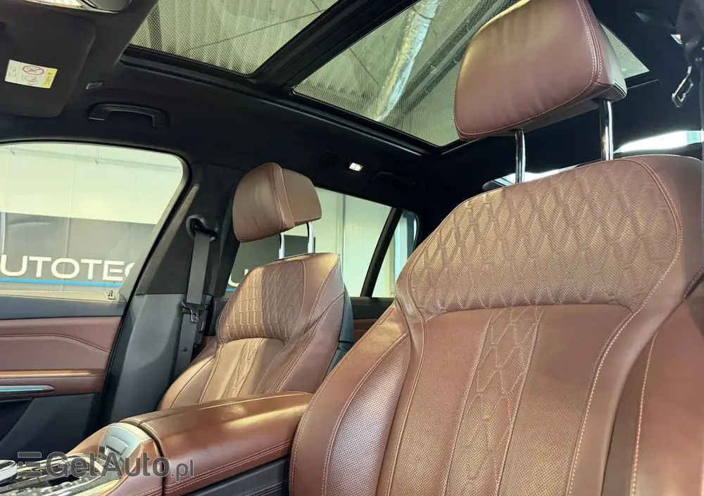 BMW X7 