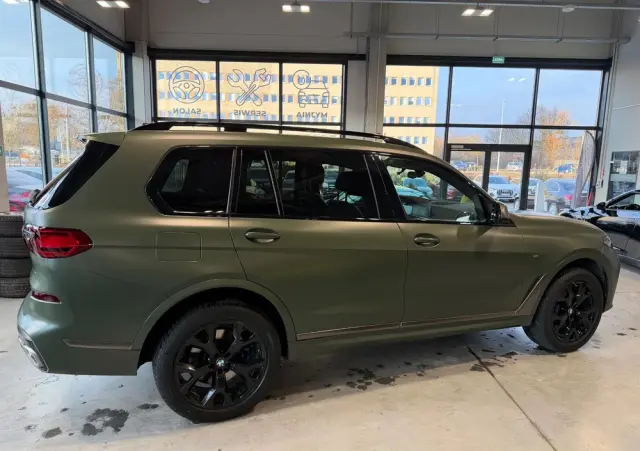 BMW X7 