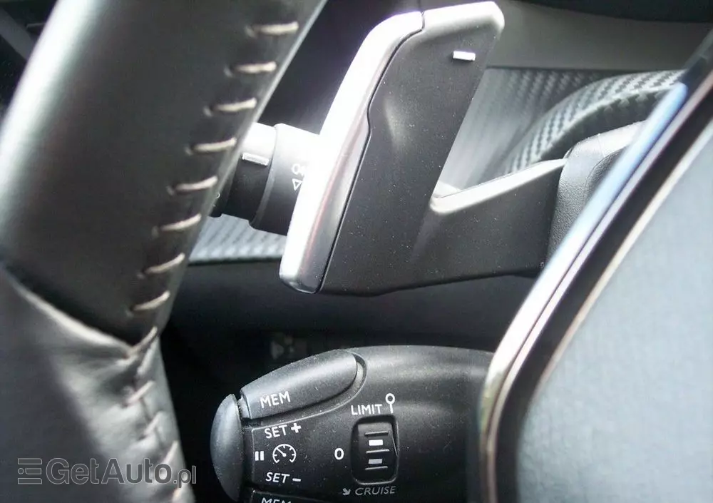 PEUGEOT 208 1.2 PureTech Allure Pack S&S EAT8