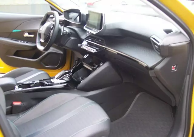 PEUGEOT 208 1.2 PureTech Allure Pack S&S EAT8