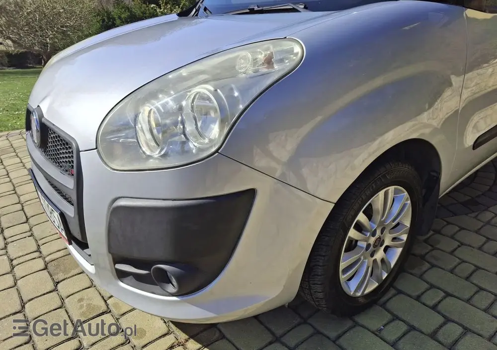 FIAT Doblo 1.6 16V Multijet Start&Stopp Dualogic Emotion Family