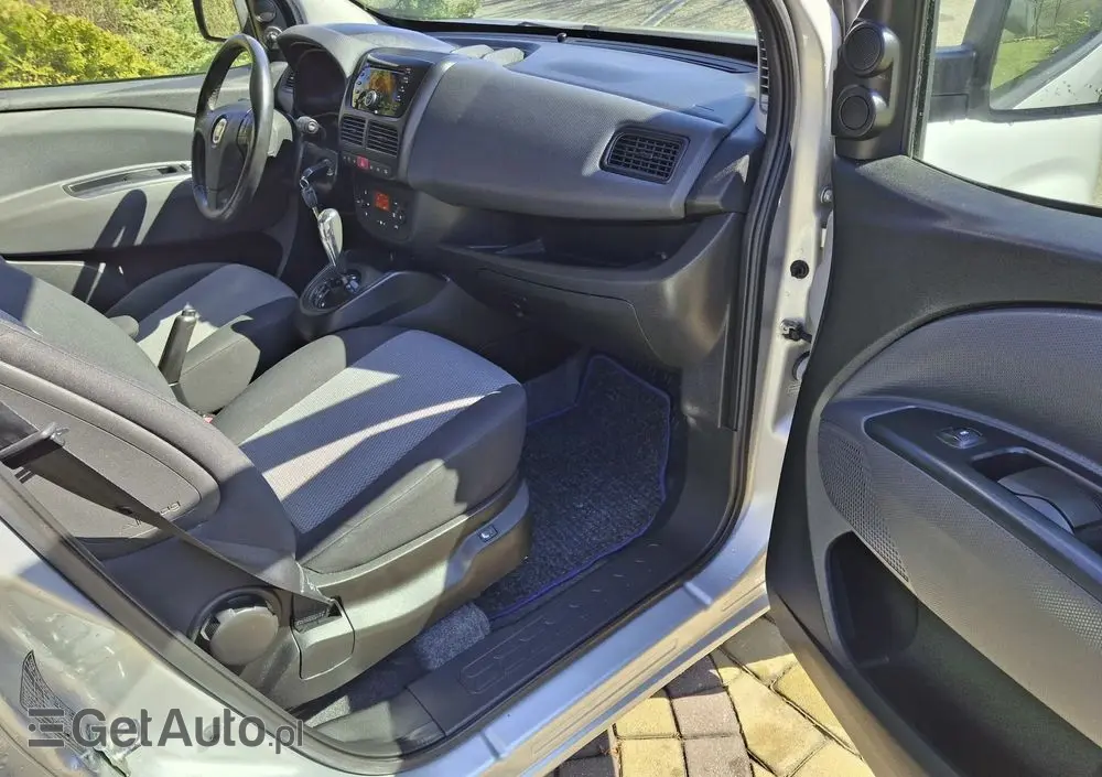 FIAT Doblo 1.6 16V Multijet Start&Stopp Dualogic Emotion Family