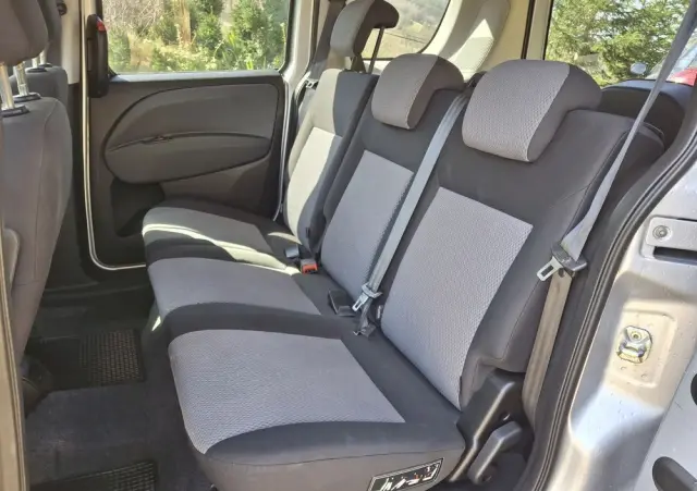 FIAT Doblo 1.6 16V Multijet Start&Stopp Dualogic Emotion Family