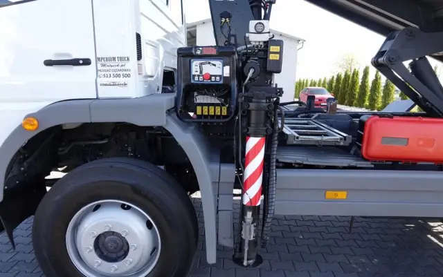 MERCEDES-BENZ ATEGO 16.24 / 4X4 / WYWROTKA + HDS HIAB 111 BS-2  / PILOT /  ROTATOR /MANUAL 