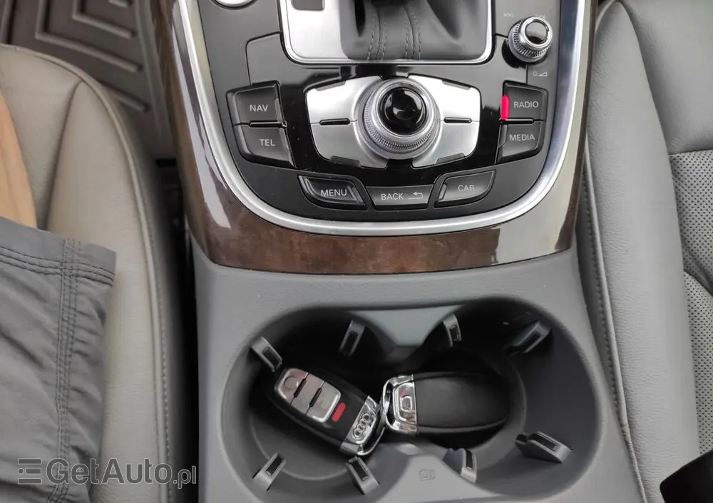 AUDI Q5 