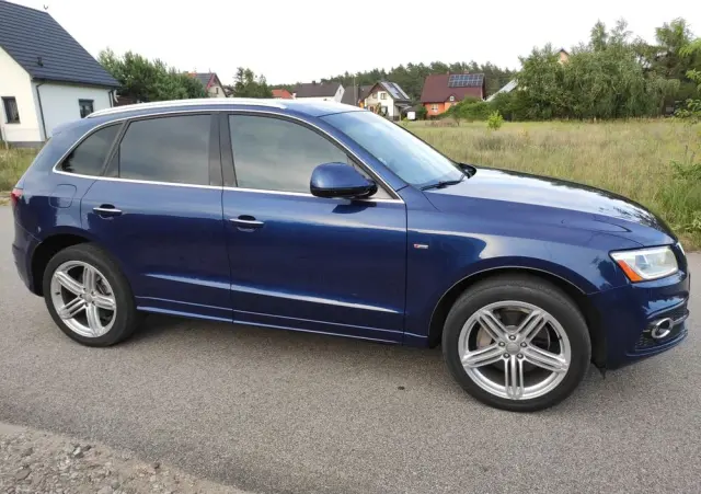 AUDI Q5 