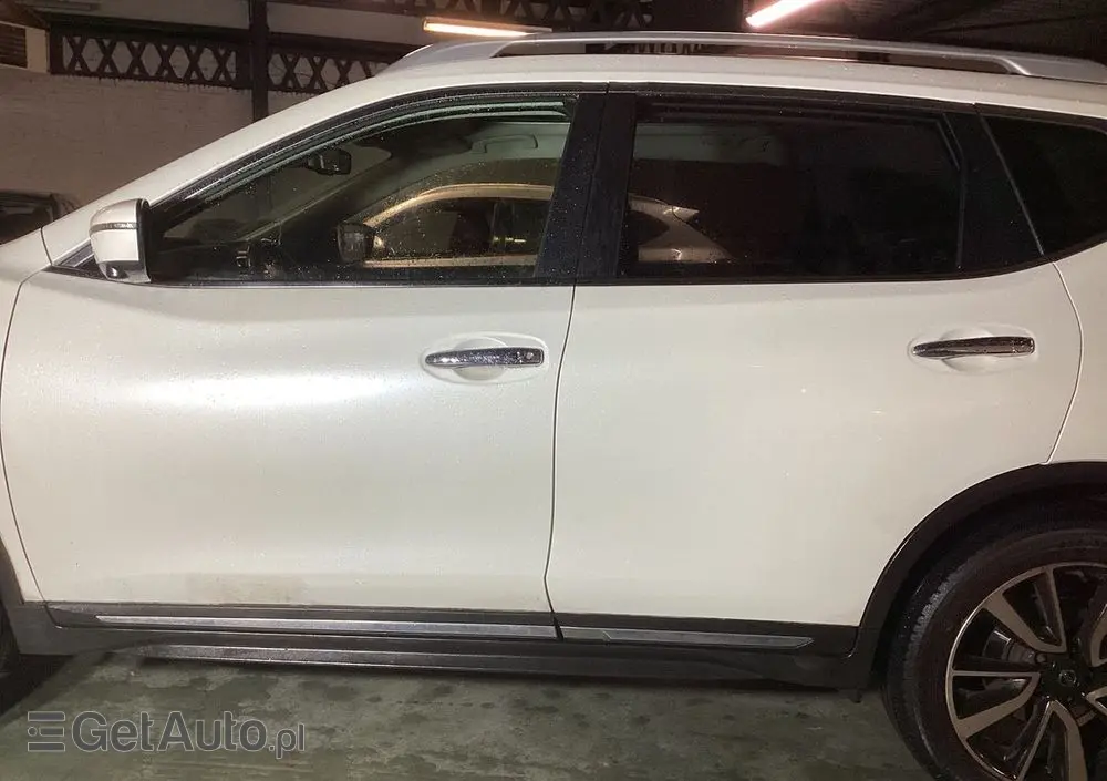 NISSAN X-Trail 1.3 DIG-T Tekna