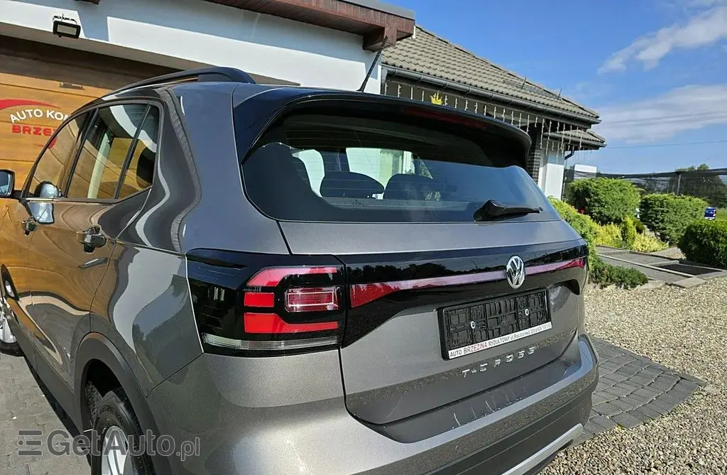 VOLKSWAGEN T-Cross 