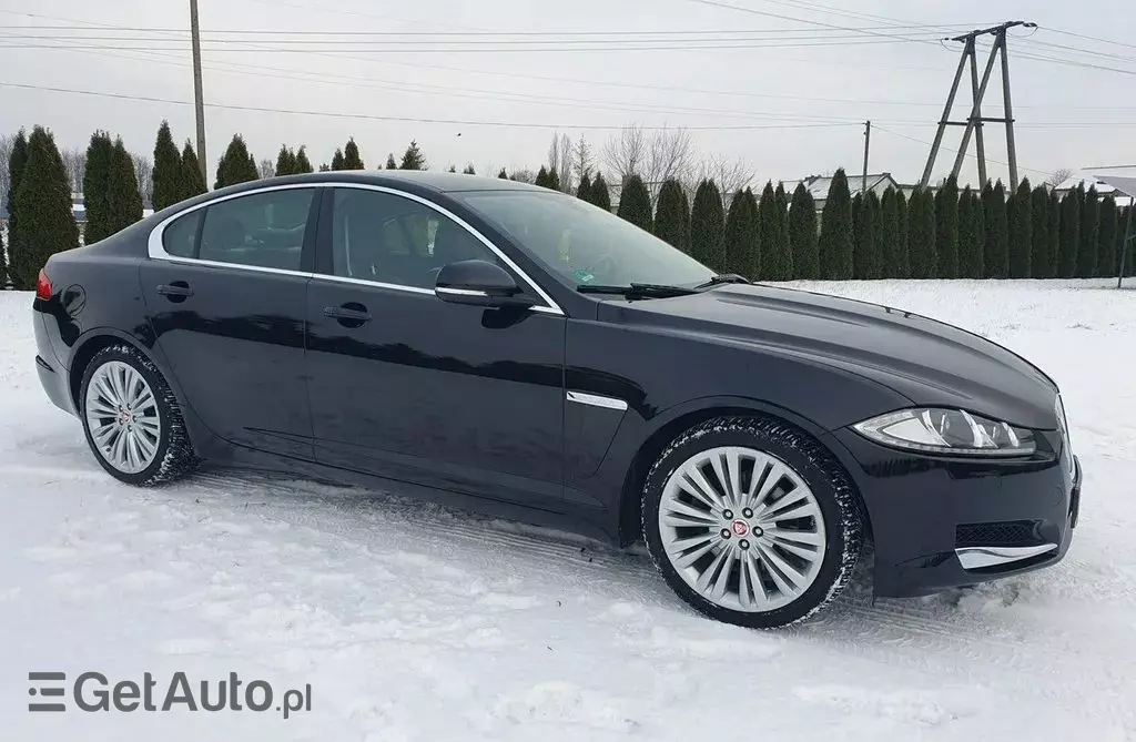 JAGUAR XF 