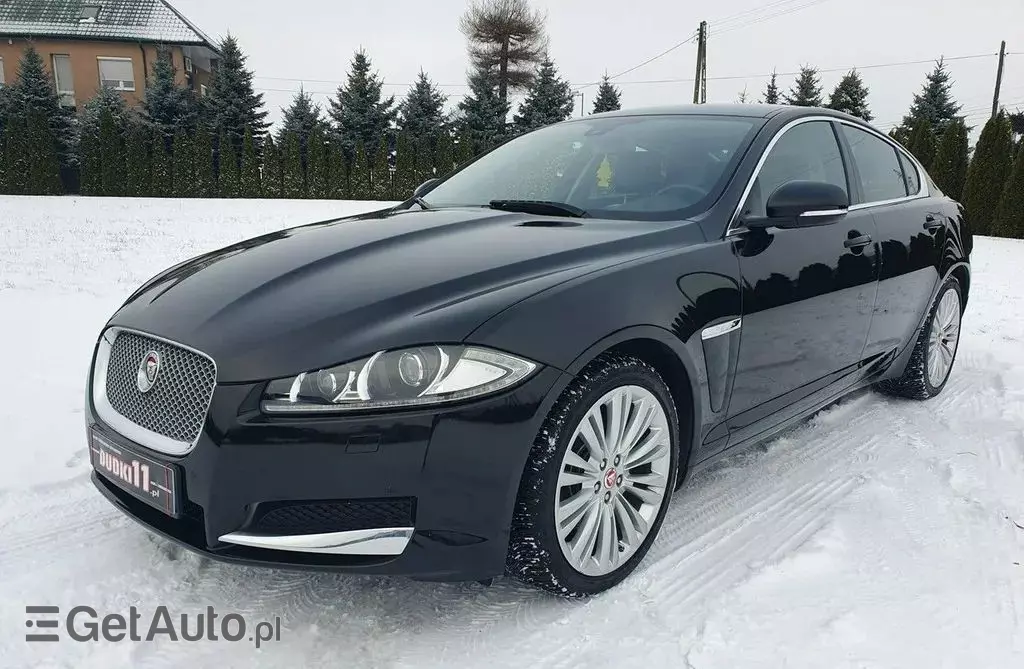 JAGUAR XF 