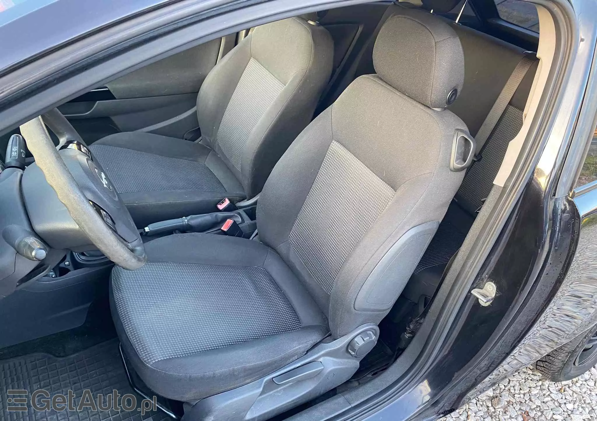 OPEL Corsa 1.2 16V Catch me