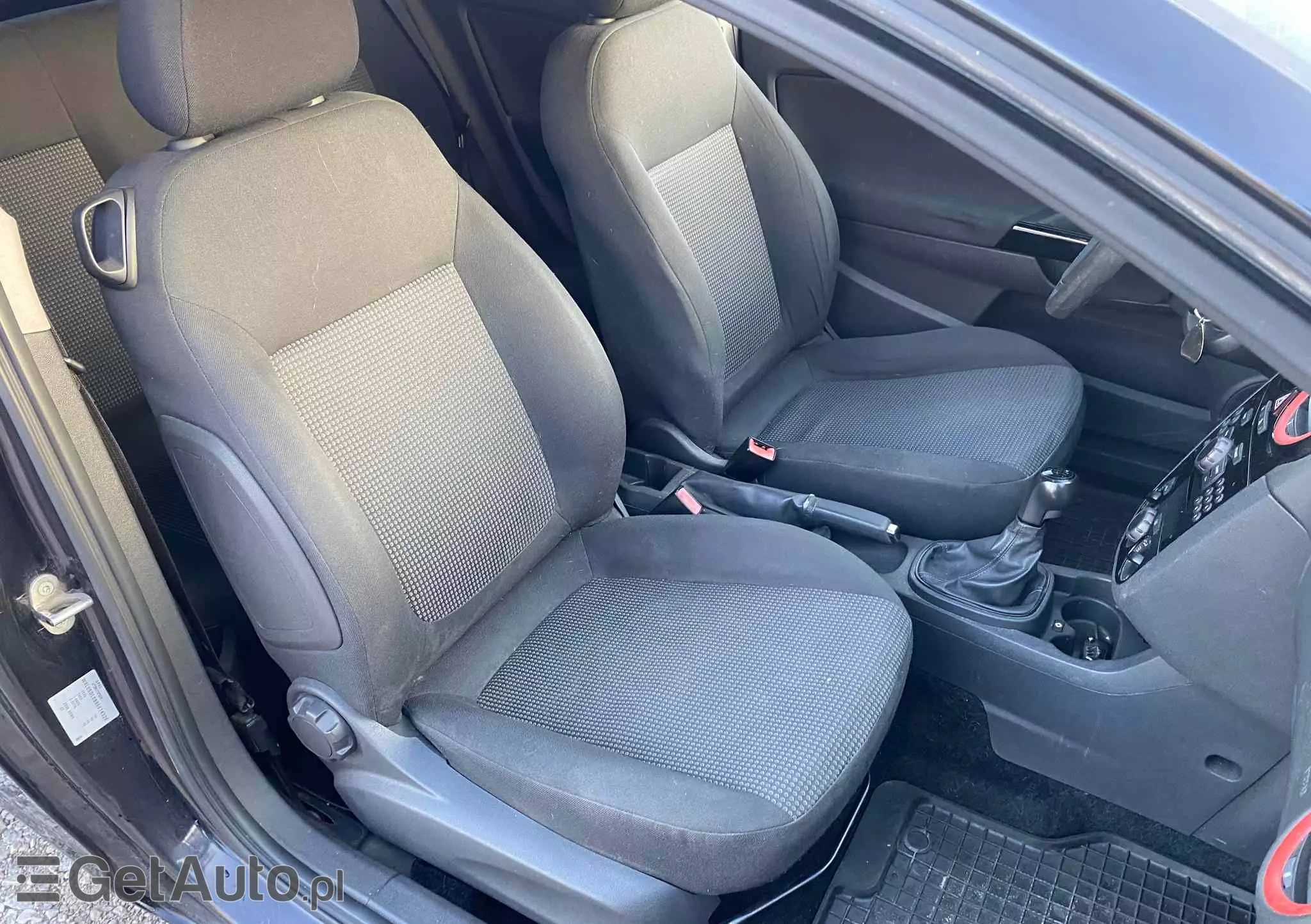 OPEL Corsa 1.2 16V Catch me