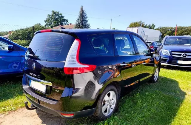 RENAULT Grand Scenic 