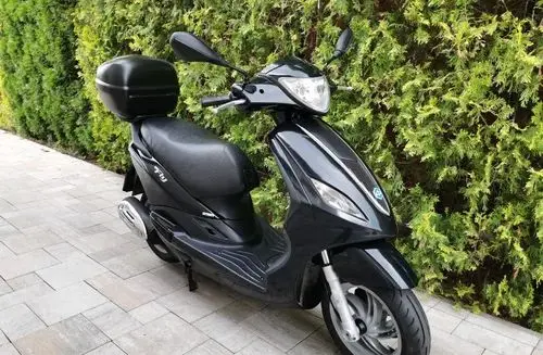 PIAGGIO New FLY 125 