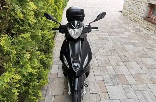 PIAGGIO New FLY 125 