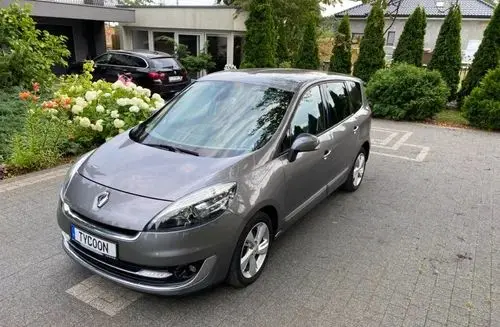 RENAULT Grand Scenic 