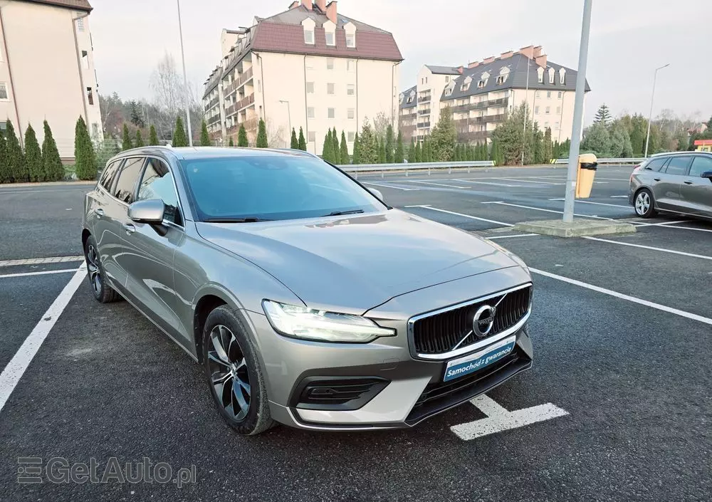 VOLVO V60 D3 Momentum Pro