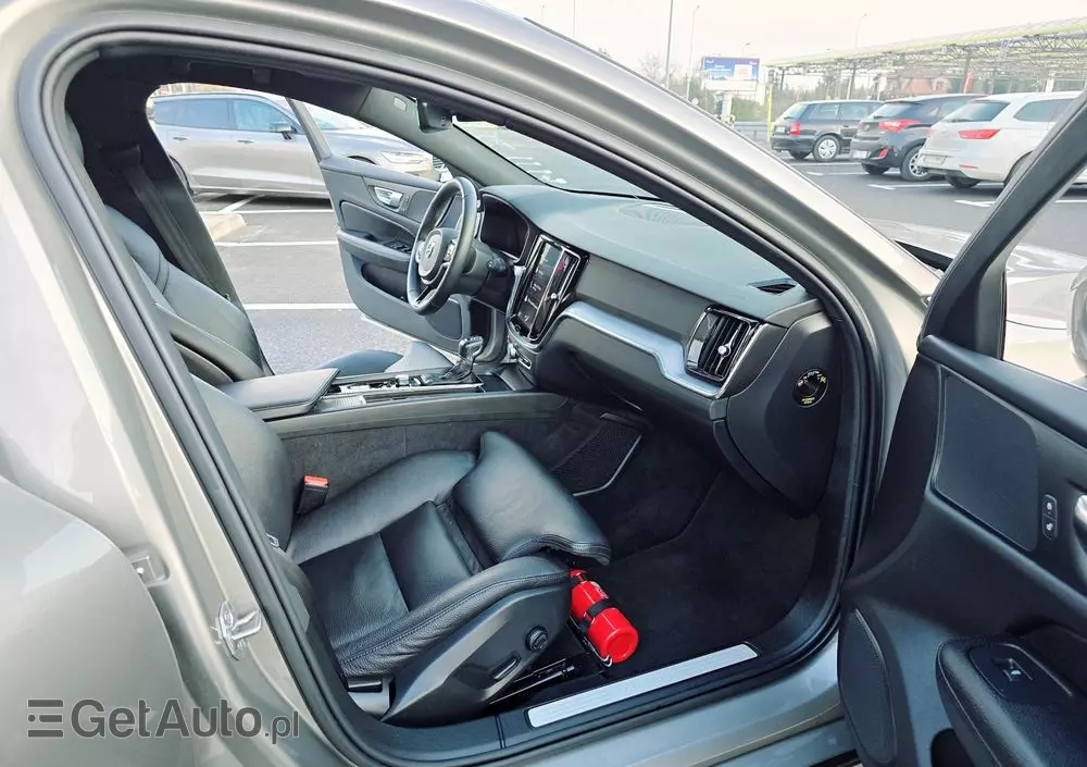 VOLVO V60 D3 Momentum Pro