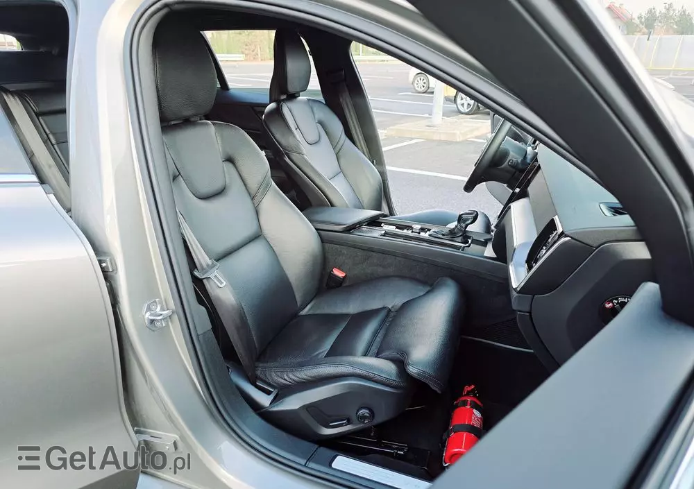 VOLVO V60 D3 Momentum Pro