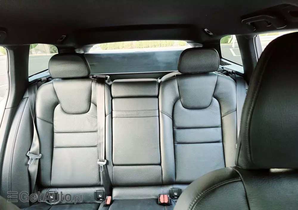 VOLVO V60 D3 Momentum Pro