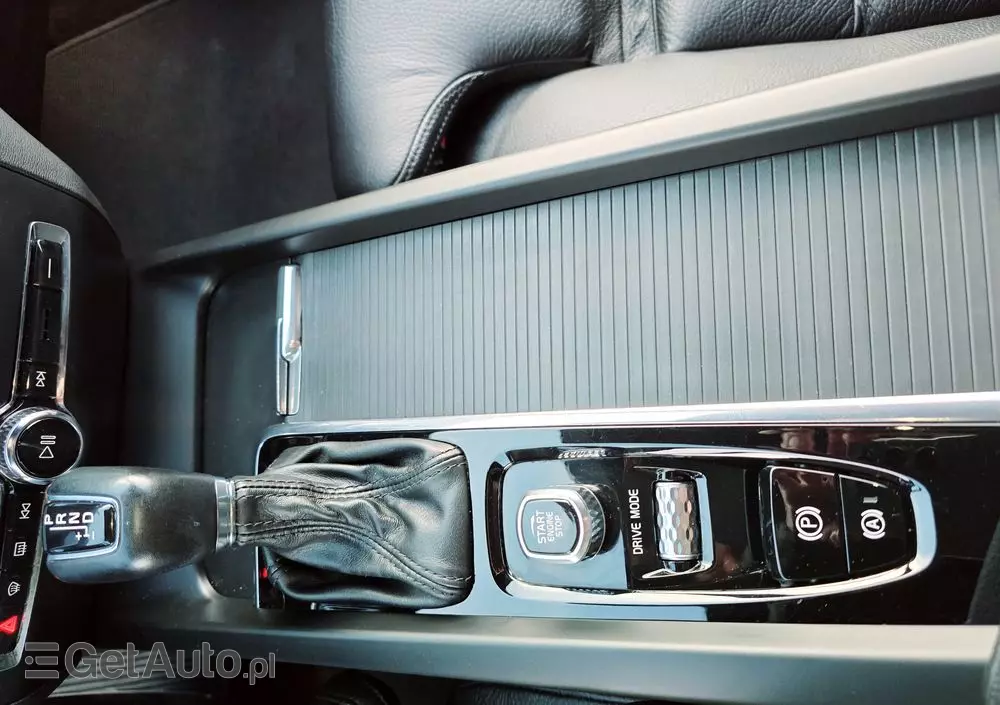 VOLVO V60 D3 Momentum Pro