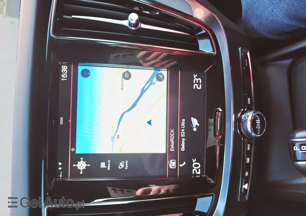 VOLVO V60 D3 Momentum Pro