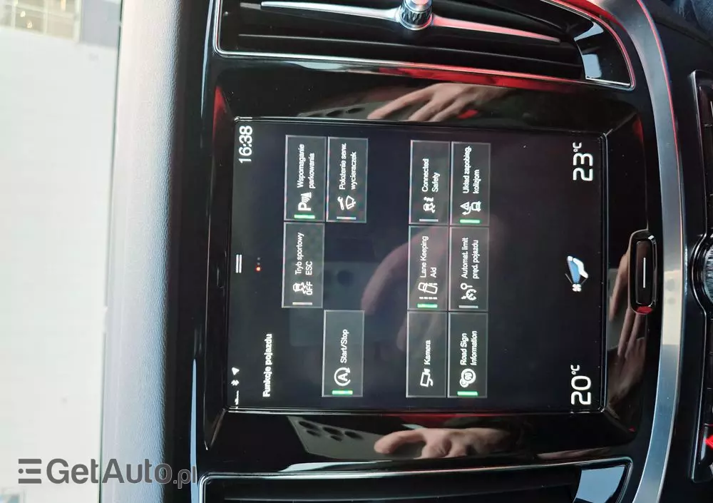 VOLVO V60 D3 Momentum Pro