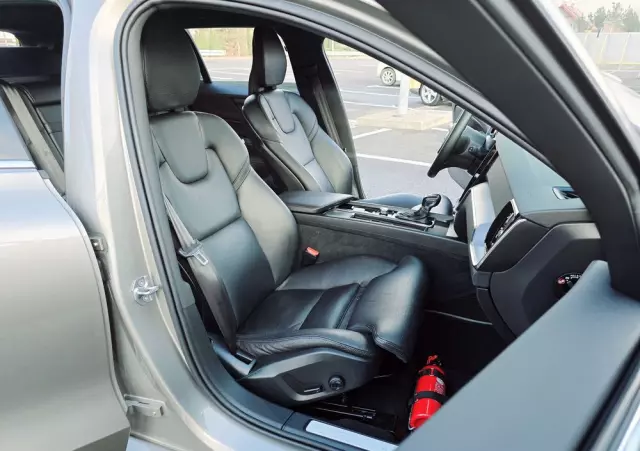 VOLVO V60 D3 Momentum Pro