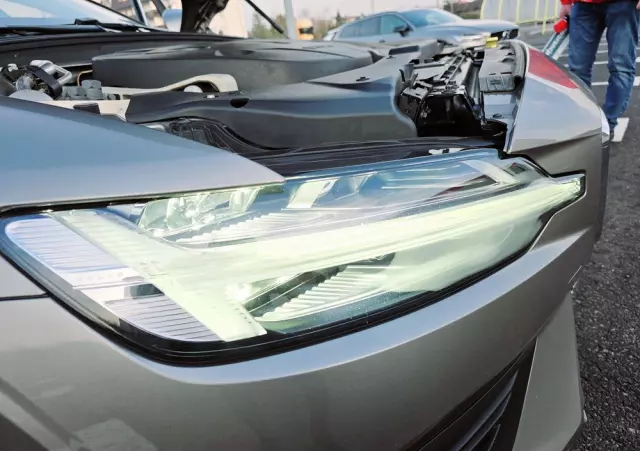 VOLVO V60 D3 Momentum Pro