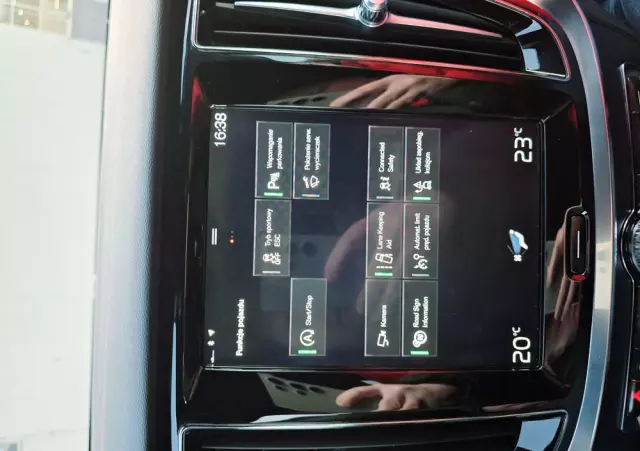 VOLVO V60 D3 Momentum Pro