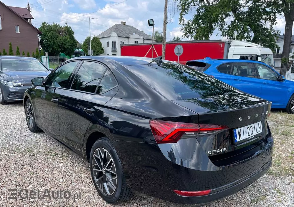 SKODA Octavia 1.0 TSI Ambition