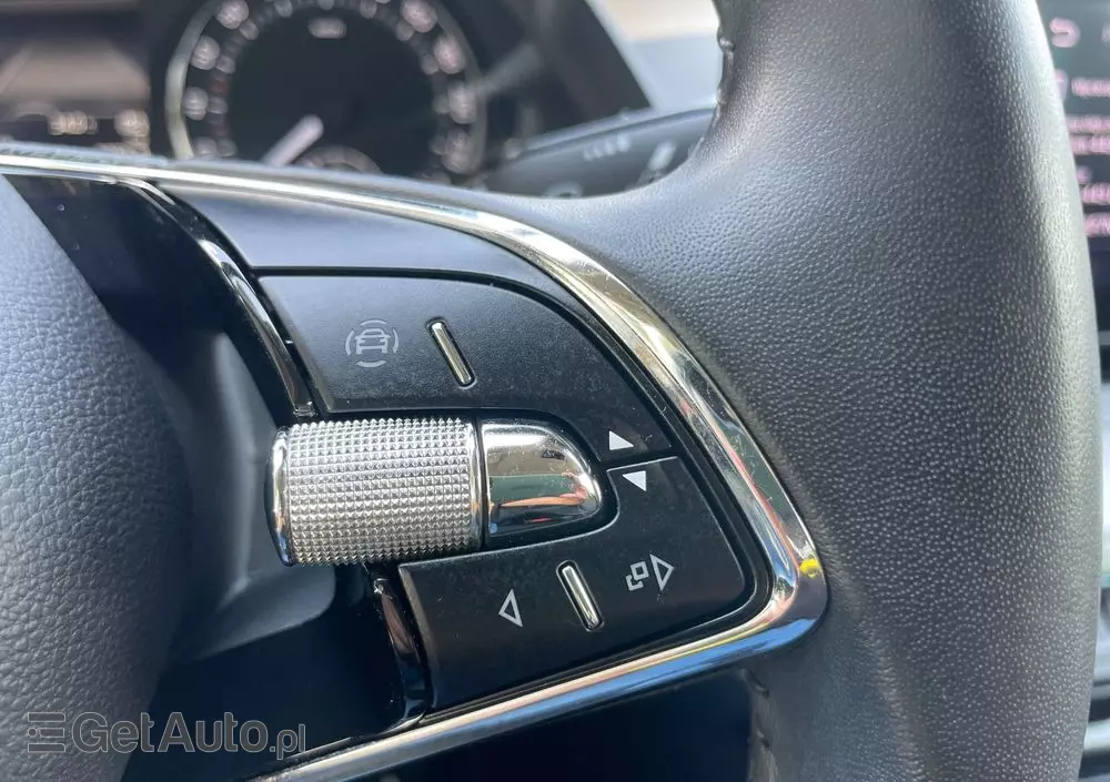 SKODA Octavia 1.0 TSI Ambition