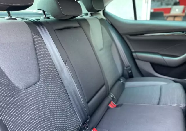 SKODA Octavia 1.0 TSI Ambition