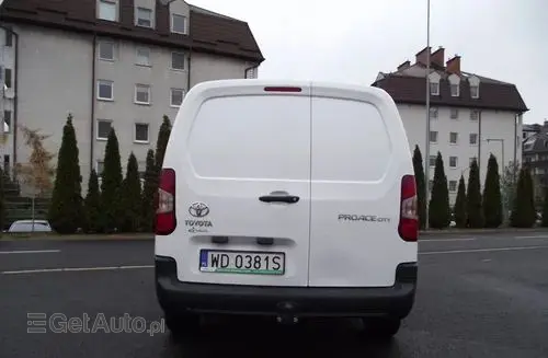 TOYOTA Proace City 
