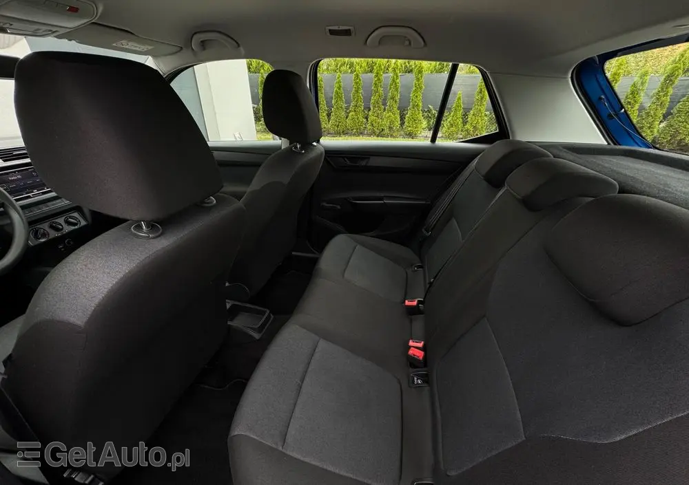 SKODA Fabia 1.0 Active